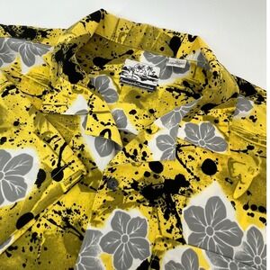 Pineapple Connection Button Up Shirt Mens L Yellow Hibiscus Splatter Print